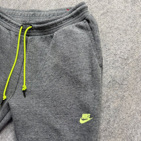 Nike Sportswear Tech Fleece Jogger Pants Men L Gray Tapered 29" Slim Fit - Picture 4 of 16